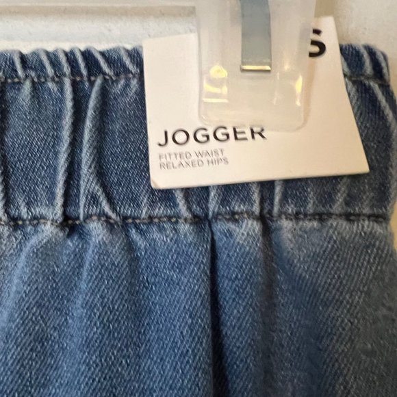 Forever 21 Blue Jean Joggers Womens Small Fitted Waist Relaxed Hips Oversized NE - Picture 9 of 12
